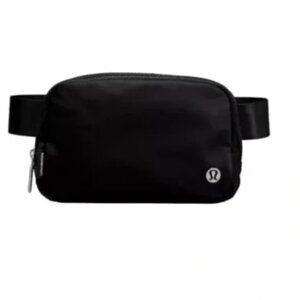 NWT - Lululemon Everywhere Belt Bag, Black